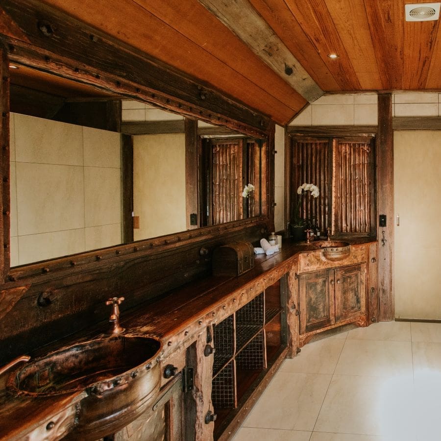 Cottage - bathroom landscape (AIC - April 2022) - square - resized