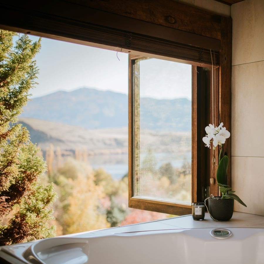 Cottage - jacuzzi bath window view (AIC - April 2022) - square - resized