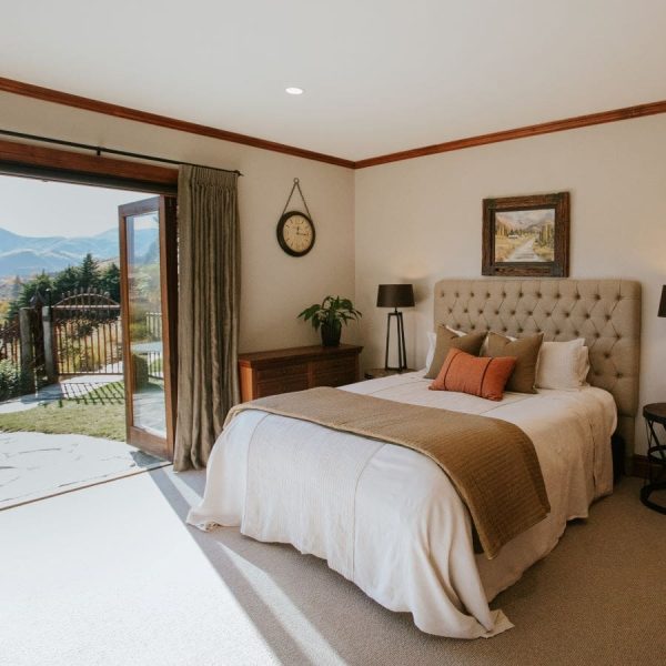 Arrow Suite bedroom 1 (AIC - April 2022) - square - resized
