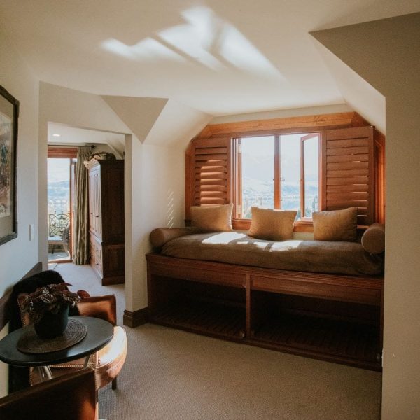 Coronet Suite day bed (AIC - April 2022) - square - resized