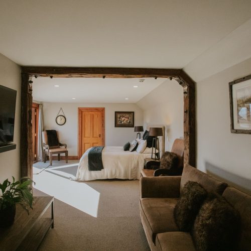 Gibbston Suite bedroom 2 (AIC - April 2022)